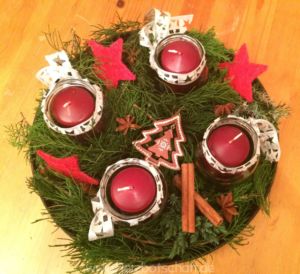 adventskranz-mit-glaesern