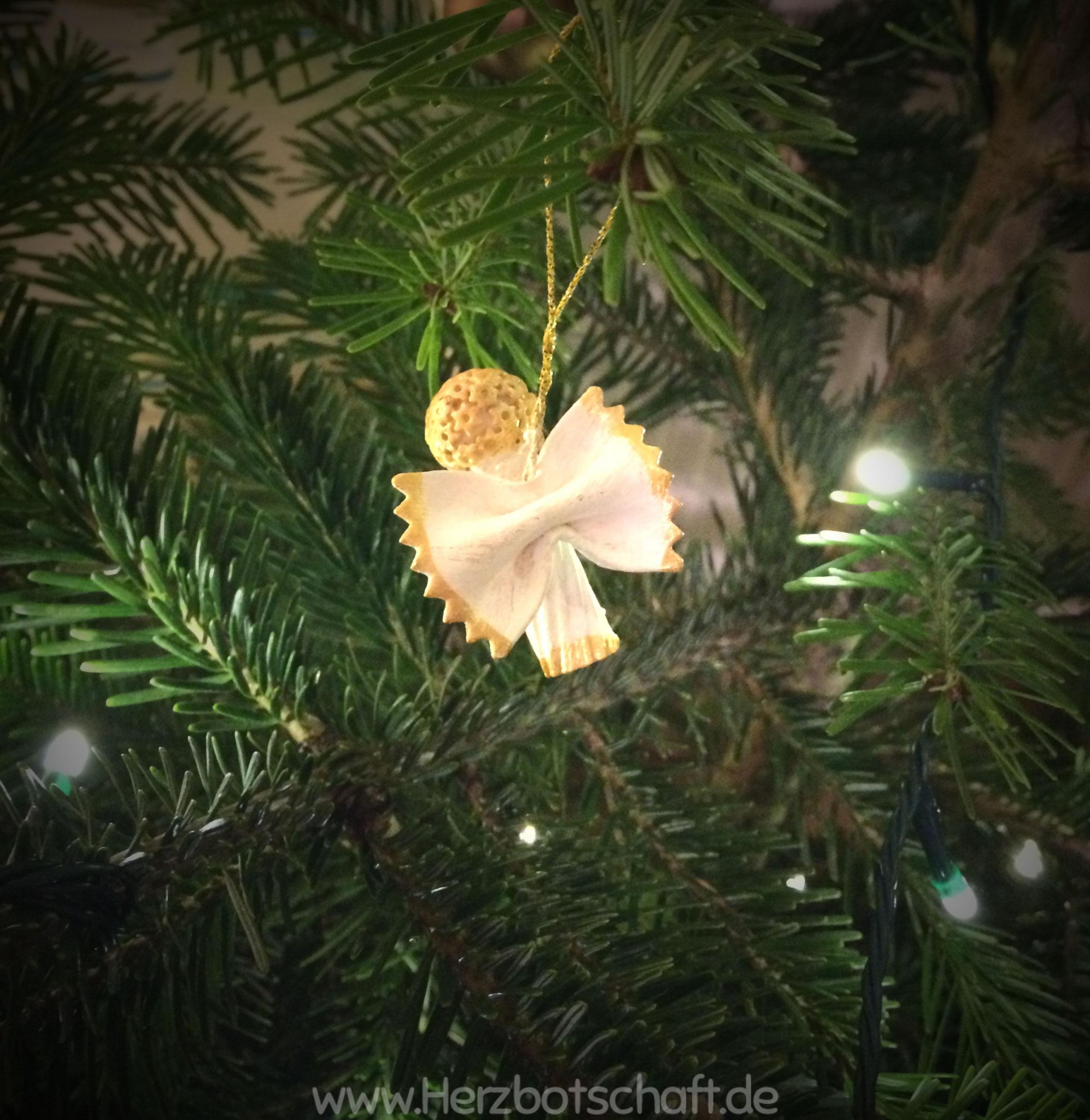Anleitung: Nudelengel - Engel aus Nudeln als Christbaumschmuck basteln ...