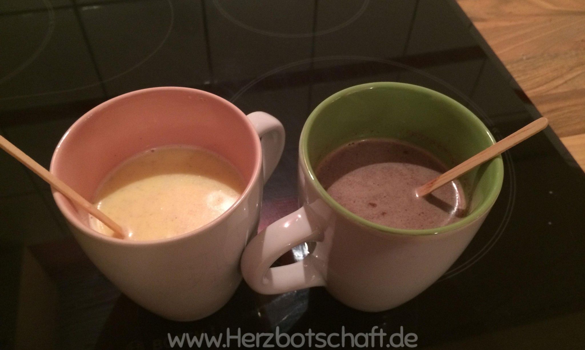 Rezept & Anleitung: Schokolade am Stiel als Geschenkidee ♥ herzbotschaft.de Rezept & Anleitung: Schokolade am Stiel als Geschenkidee ♥ herzbotschaft.de