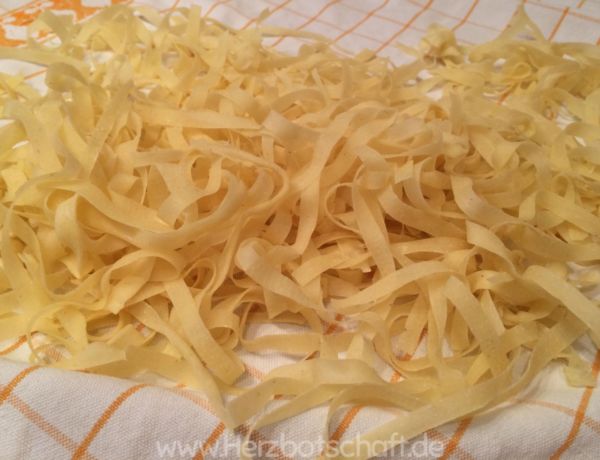 rezept-selbstgemachte-nudeln-pasta